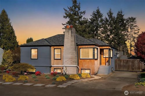 10010 13th Ave Nw, Seattle, WA, 98177-5214 | Card Image