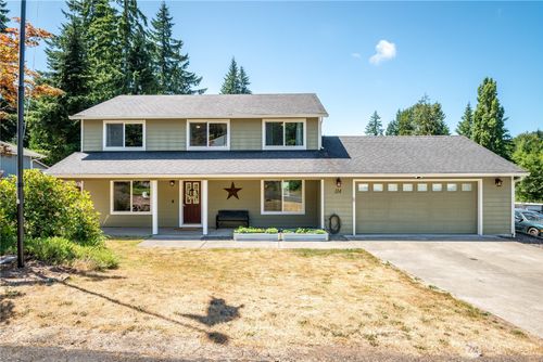 114 Deer Park Ln, Kelso, WA, 98626-9757 | Card Image