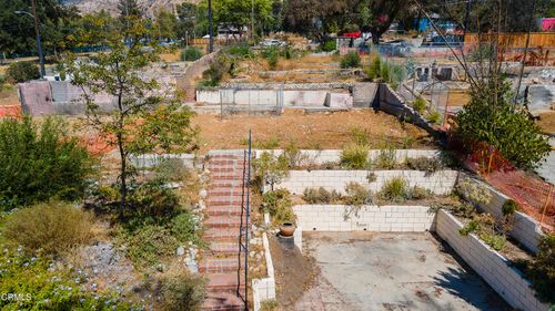 915 Concha St, Altadena, CA, 91001-1417 | Card Image