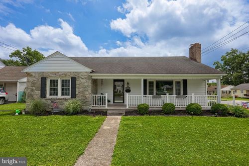 333 W Ferdinand St, MANHEIM, PA, 17545-1741 | Card Image