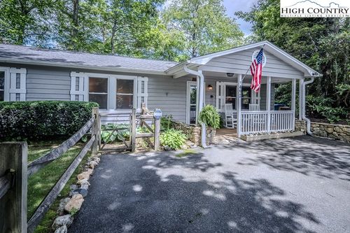 492 Skyland View Dr, Blowing Rock, NC, 28605-9385 | Card Image