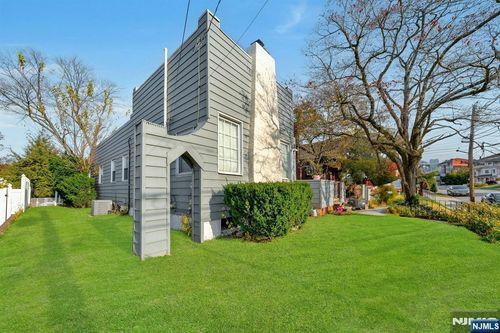 229 Baldwin Ave, Hasbrouck Heights, NJ, 07604-2301 | Card Image