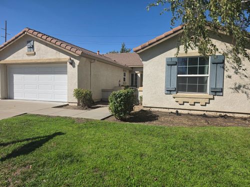 1014 Foxfire Dr, Manteca, CA, 95337-6695 | Card Image