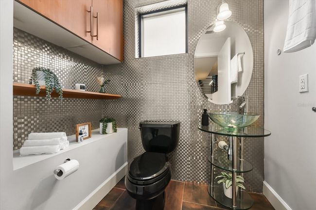 1/2 Bath | Image 12