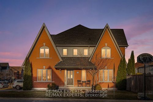 9 Carpendale Cres, Ajax, ON, L1Z2B6 | Card Image