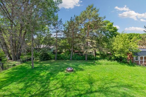 6990 Redwing Ln, Chanhassen, MN, 55317-9202 | Card Image