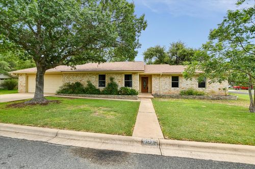 607 Friendswood Dr, Georgetown, TX, 78628-8350 | Card Image