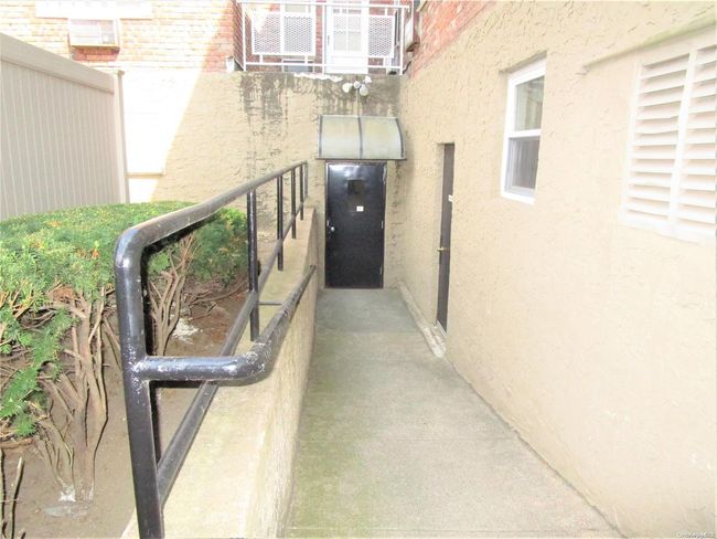 Ramp Alternate Access to Bldg. | Image 17