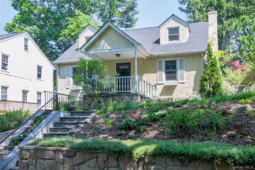 26 Riverview Ave, Tarrytown, NY, 10591-4416 | Card Image