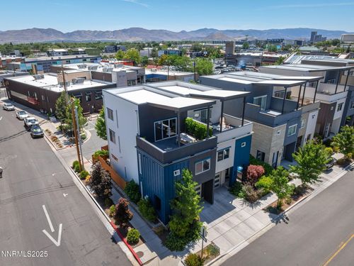 1402 Tonopah St, Reno, NV, 89509-3422 | Card Image