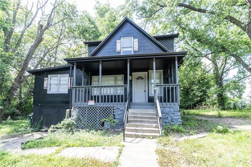 5605 E 36th St, Kansas City, MO, 64128-2317 | Card Image