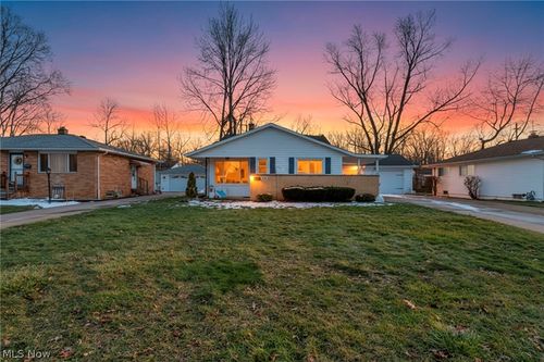 24207 Lebern Dr, North Olmsted, OH, 44070-1038 | Card Image