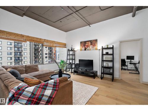 908-10179 105 St Nw, Edmonton, AB, T5J3N1 | Card Image