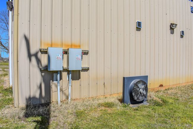 1201 N 4250 Rd, House other with 3 bedrooms, 2 bathrooms and null parking in Hugo OK | Image 22