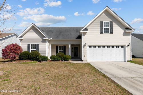 205 Lynden Ln, New Bern, NC, 28560-8556 | Card Image