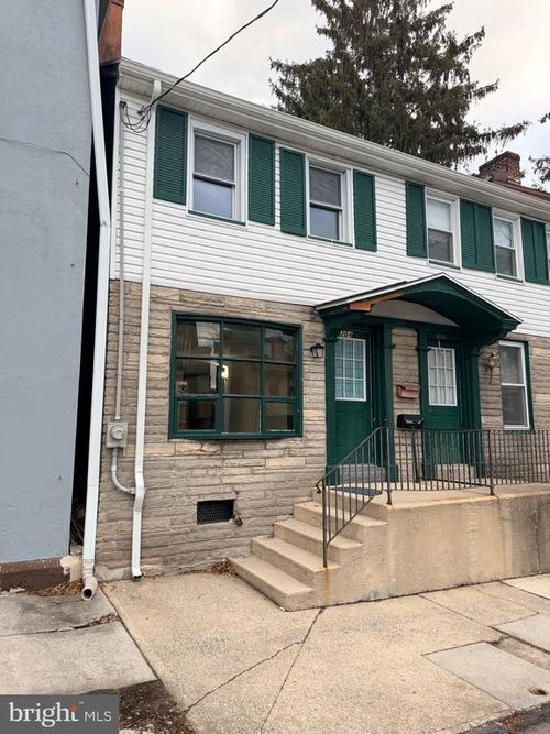 204 S 9th St, LEBANON, PA, 17042-5902 | Card Image