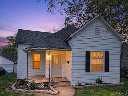 406 Franklin St, Fredericktown, MO, 63645-1558 | Card Image