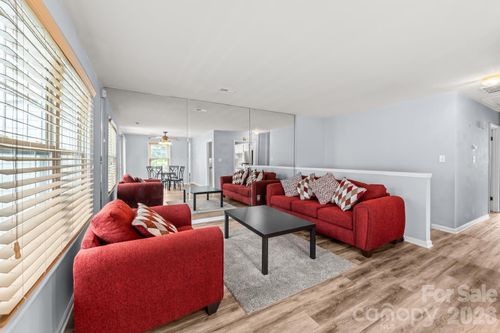 8521 Castle Pine Ct, Charlotte, NC, 28226-4693 | Card Image