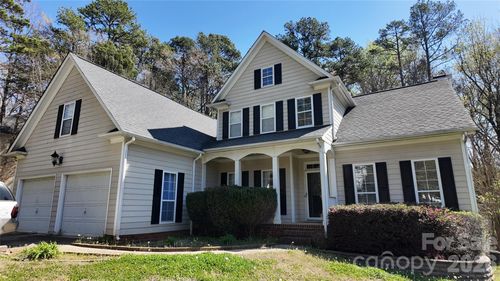 6500 Stoxmeade Dr, Mint Hill, NC, 28227-3801 | Card Image
