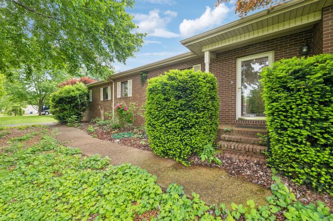 2261 High Meadow Dr, House other with 3 bedrooms, 2 bathrooms and 5 parking in Murfreesboro TN | Image 5