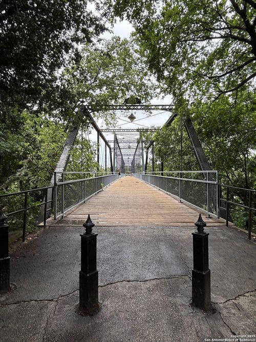 22a-737 Milestone Park, New Braunfels, TX, 78130-5184 | Card Image