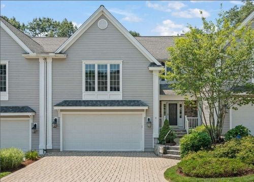 4-4 Caileigh Ct, Andover, MA, 01810-2900 | Card Image