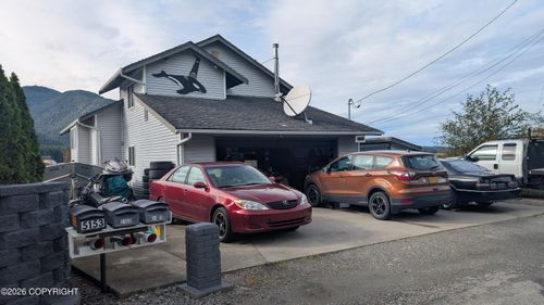 5161 Shoreline Dr, Ketchikan, AK, 99901-9031 | Card Image