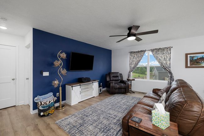 Great Room | Image 19