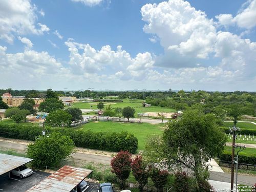 601-7039 San Pedro Ave, San Antonio, TX, 78216-6216 | Card Image