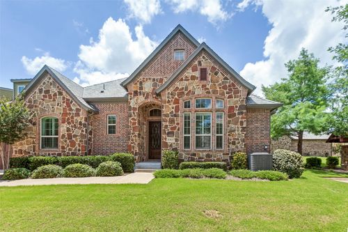 8905 Woodheath Circle, Mckinney, TX, 75070 | Card Image