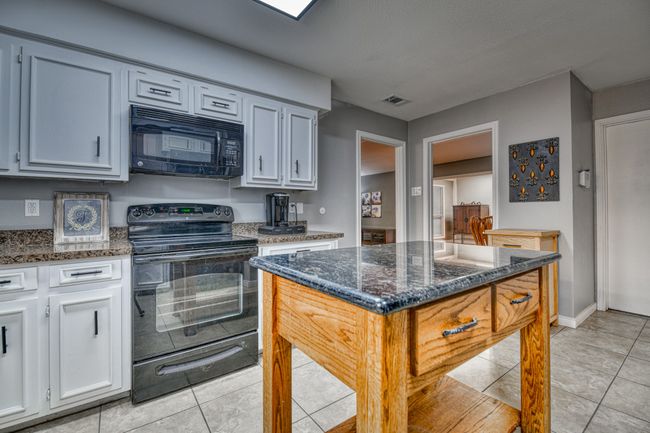 433 Tall Oaks Ln, House other with 3 bedrooms, 2 bathrooms and null parking in Richardson TX | Image 15