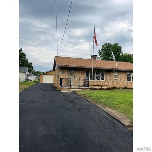 2704 Greenwood Ln, Godfrey, IL, 62035-3314 | Card Image