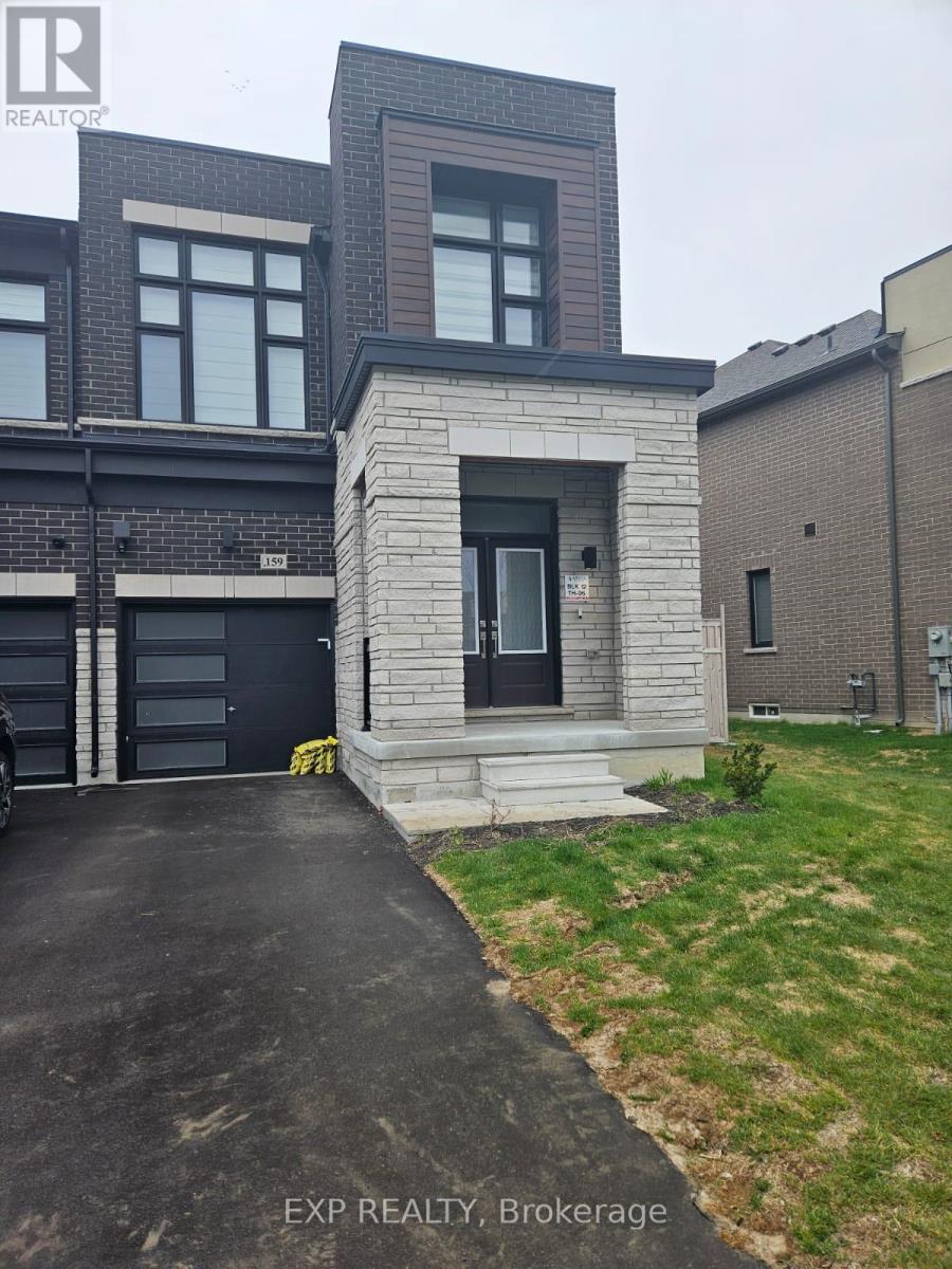 Residential Lease in Vaughan (Kleinburg)