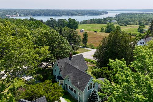 2 Twin Oaks Lane, Sedgwick, ME, 04676 | Card Image