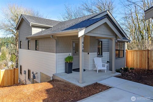 438 20th Ave, Kirkland, WA, 98033-4931 | Card Image