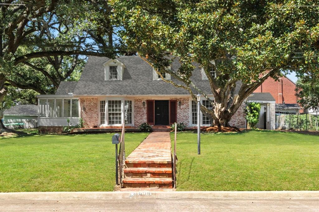 Walnut St, Wharton, TX 77488