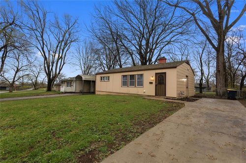7905 E 112th St, Kansas City, MO, 64134-2850 | Card Image