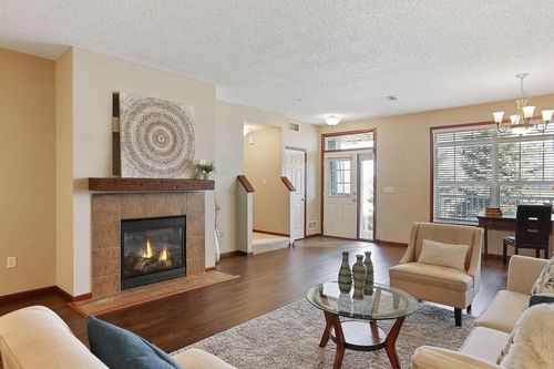 4940d-4940 Underwood Ln N, Plymouth, MN, 55442-4514 | Card Image