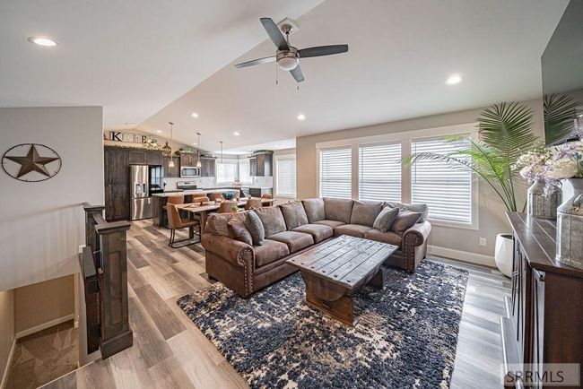 544 Washington Loop, House other with 5 bedrooms, 3 bathrooms and 2 parking in Rigby ID | Image 6