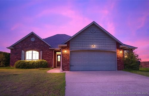 10473 E 143rd Ct N, Collinsville, OK, 74021-3700 | Card Image