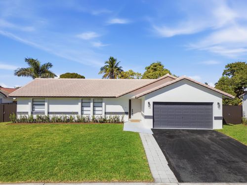 7838 Sunflower Dr, Margate, FL, 33063-6847 | Card Image