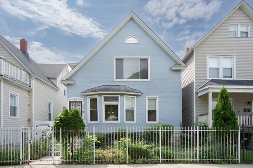 5843 W Iowa Street, Chicago, IL, 60651 | Card Image