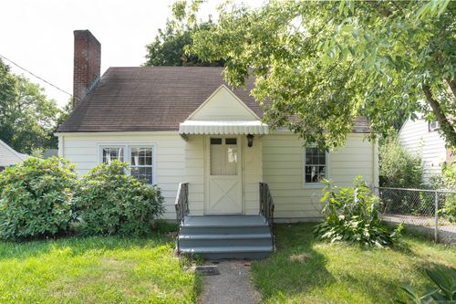 389 Hillside Ave, Hartford, CT, 06106-3829 | Card Image