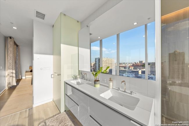 UNIT-1204 - 313 W 17 Th St, Condo with 2 bedrooms, 2 bathrooms and null parking in Austin TX | Image 18