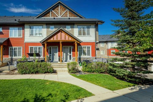 73 Skyview Springs Cir Ne, Calgary, AB, T3N0E6 | Card Image