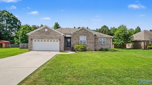 15848 Sorghum Ridge Dr, Elkmont, AL, 35620-7176 | Card Image