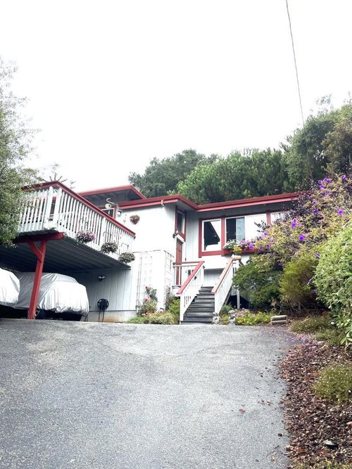 517 Sumner Ave, Aptos, CA, 95003-5216 | Card Image