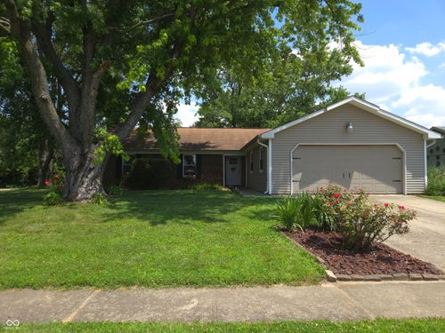 8401 Culpeper Dr, Indianapolis, IN, 46227-2761 | Card Image
