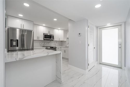105-361 S Hollybrook Dr, Pembroke Pines, FL, 33025-1283 | Card Image