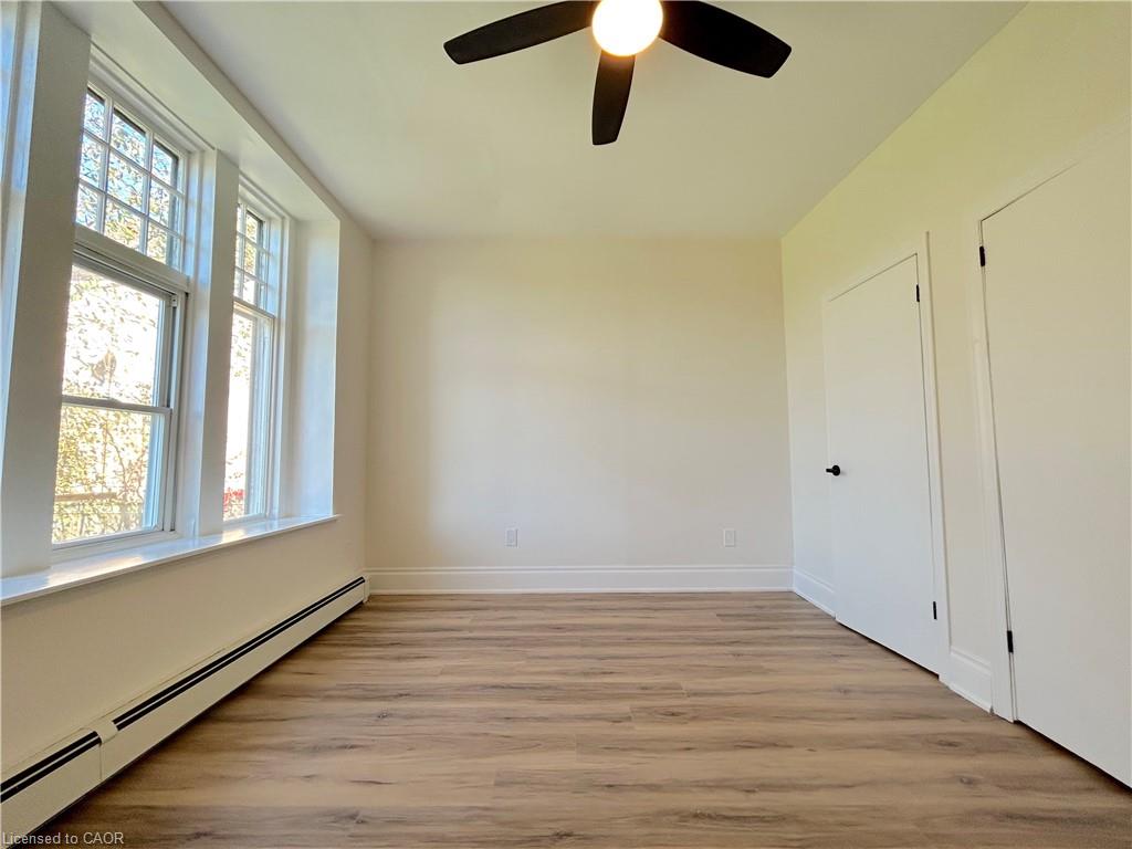 Residential Lease in Stoney Creek 2